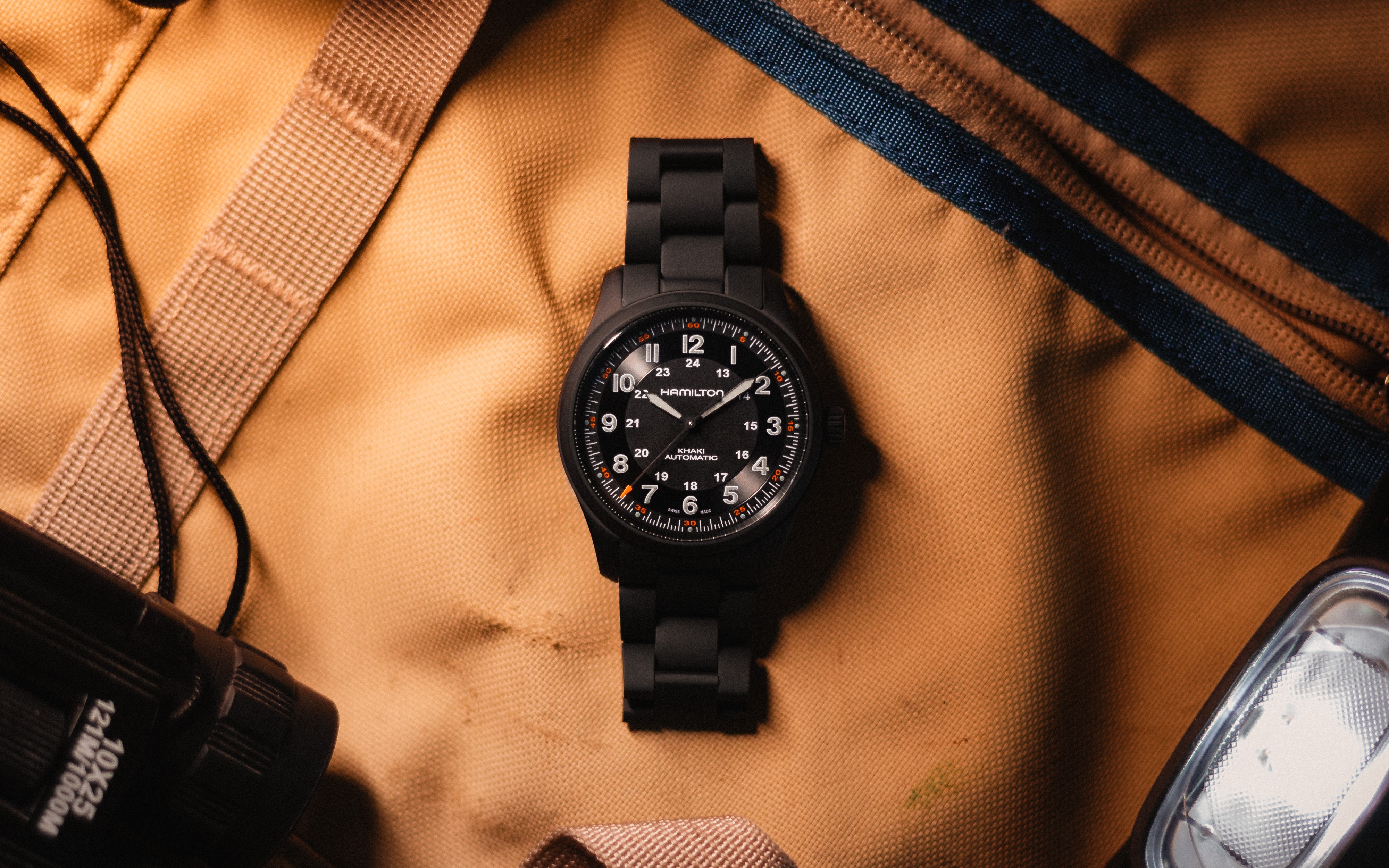 Khaki Field Titanium