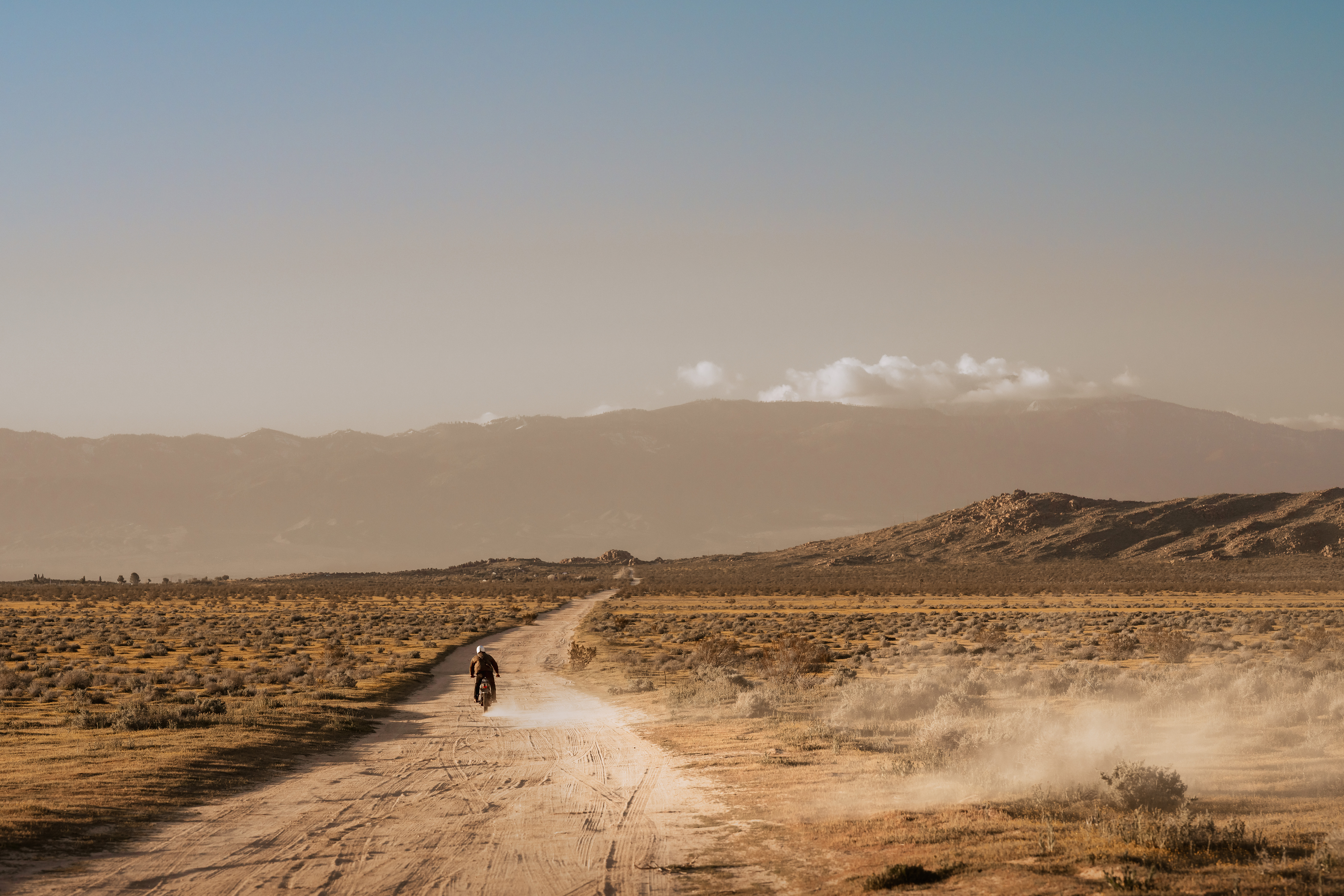 Khaki Field Mechanical 36mm